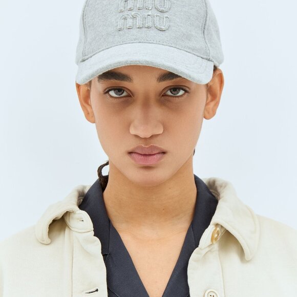Miu Miu Grey Tessuto Logo Baseball Cap Size M - Picture 3 of 7